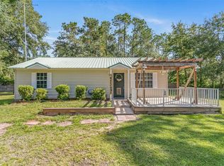 104 Davis St, Interlachen, FL 32148