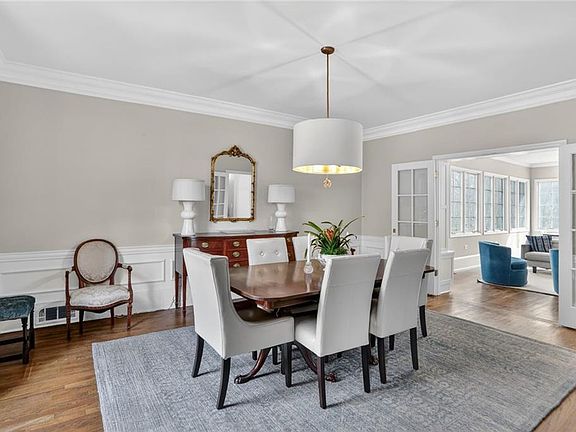 4th image of 377 Camden Rd NE