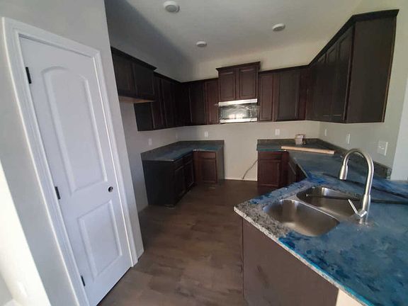 4th image of 81 Reserve At Hickory Wild
