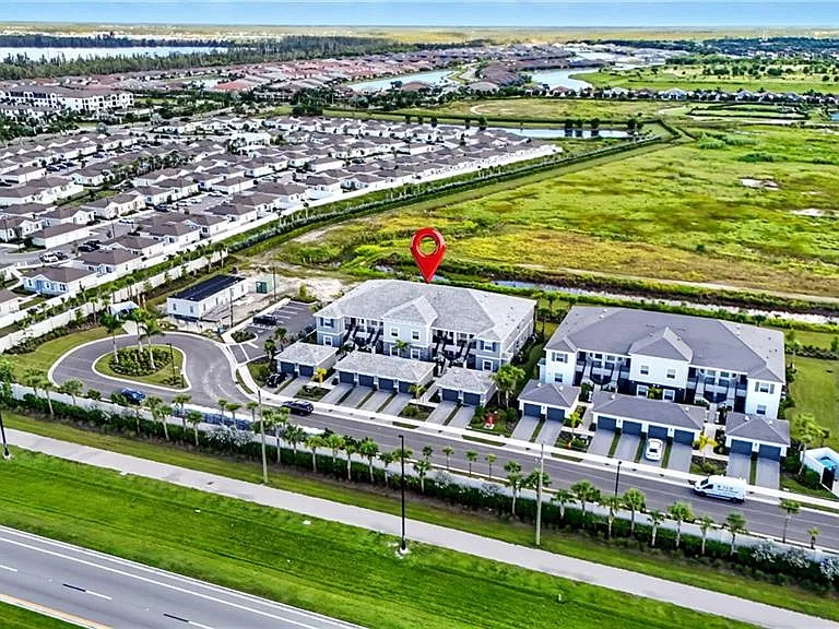 11861 Venetian Lagoon Dr — Photo 36