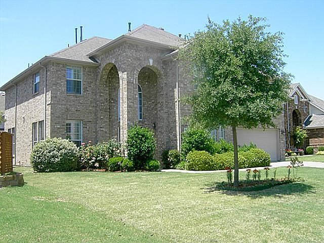 1st image of 1021 Pleasanton Dr