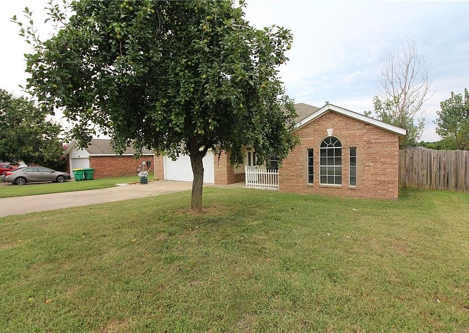 1st image of 501 Sun Meadow Dr