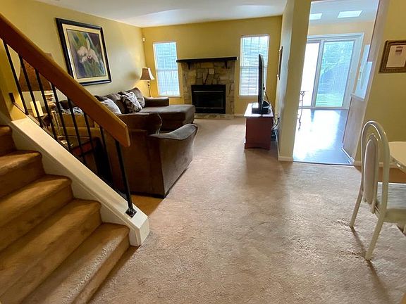 4th image of 125 Quince Cir