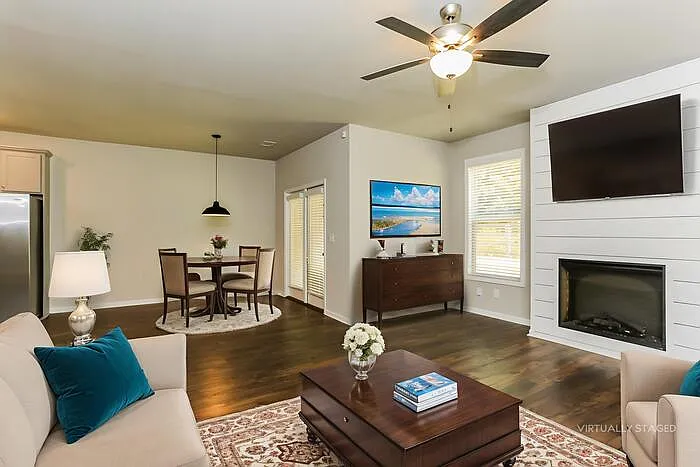 1171 Spring Marsh Ct NE — Photo 5