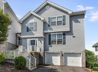 160 Sowers Dr #U160, Hackettstown, NJ 07840