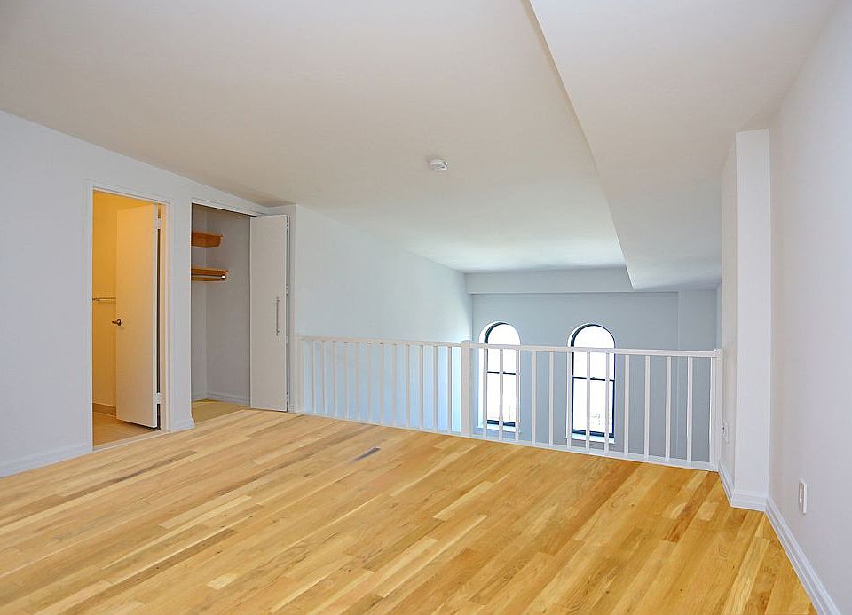 1st image of 666 Greenwich St APT 523