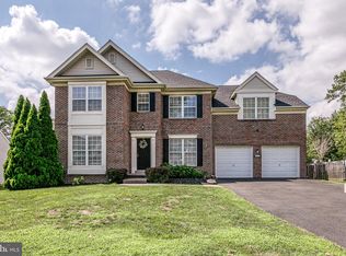 16 Huntingdon Dr, Churchville, PA 18966