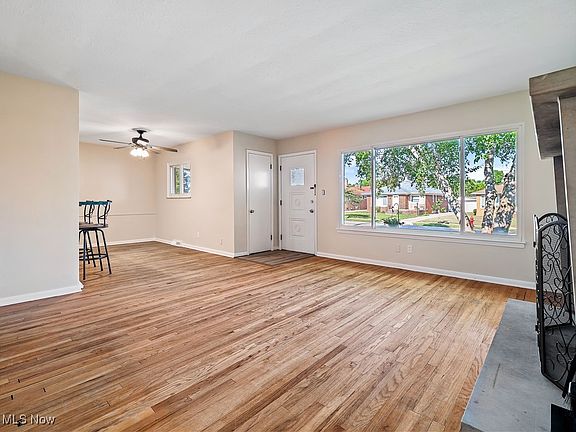2nd image of 2777 Dale Ave