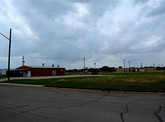 2nd image of 115 E Mlk Jr Industrial Blvd