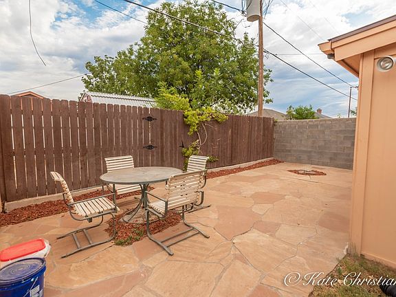 2nd image of 405 Crenshaw Dr