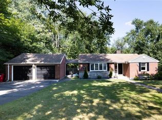 221 Hamilton St, Meriden, CT 06451