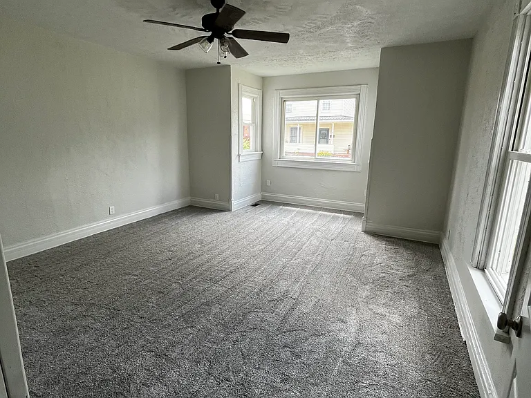 640 Orange St — Photo 2
