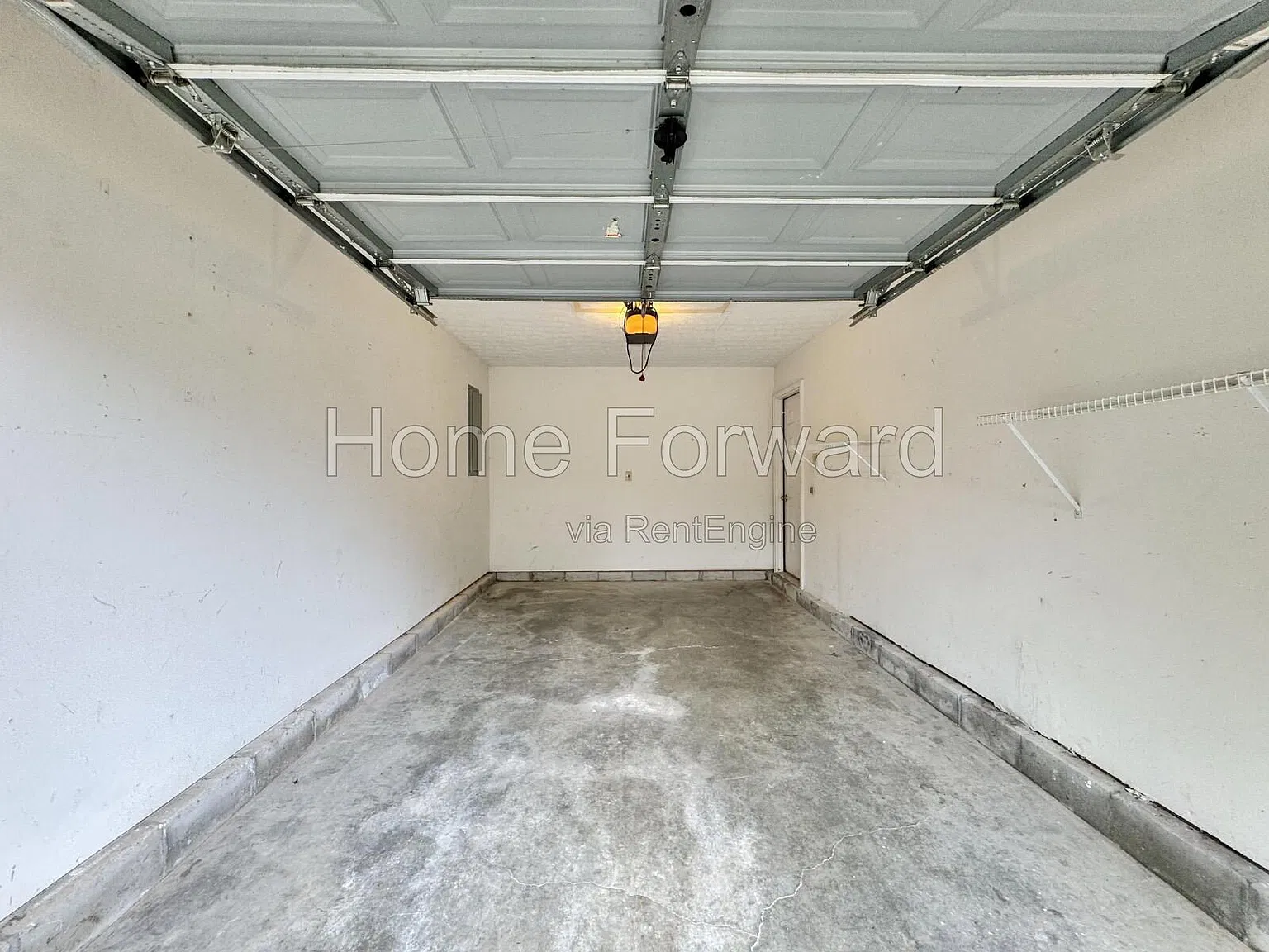 2 bed, 2.0 bath, 1052 sqft, $1,550 — Photo 3