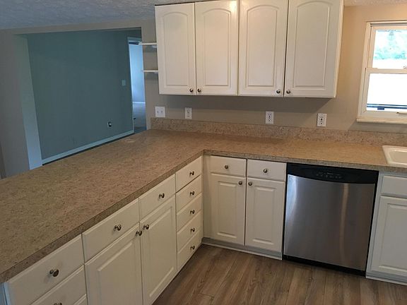 3rd image of 1129 SE Preston Lane
