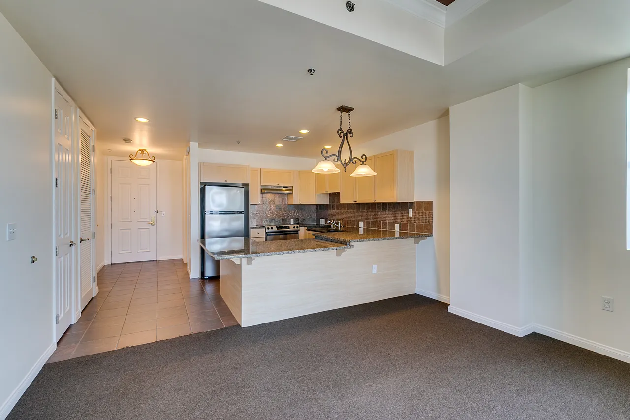 2 bed, 899 sqft, $1,650 — Photo 4