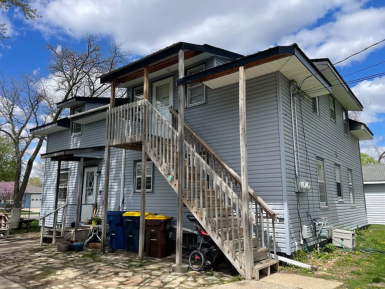 315 S Willow St — Photo 8