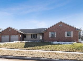 1839 Flanigan Ct, Iowa City, IA 52246