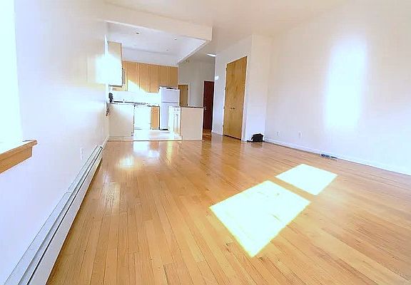 2nd image of 61 W 86th St APT 5A