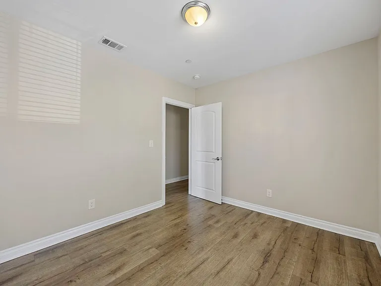 872 N Edgemont St #8721 — Photo 14