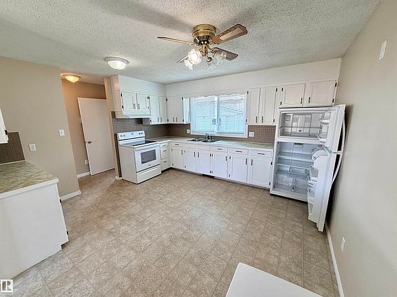 5th image of 5117 51st Ave