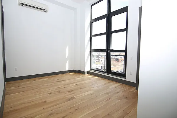 Rented by Fiddler Realty | media 102