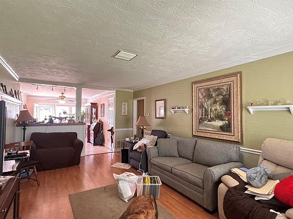 4th image of 559 VILLAGRANDE AVENUE S
