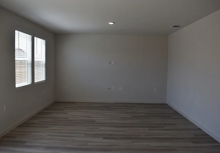 4624 Athena Dr — Photo 7
