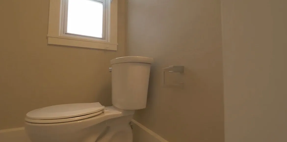 3 bed, 1350 sqft, $1,500 — Photo 2