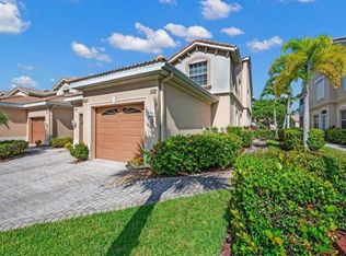 6813 Sterling Greens Dr APT 102, Naples, FL 34104