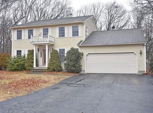9 Maria Cir, Johnston, RI 02919