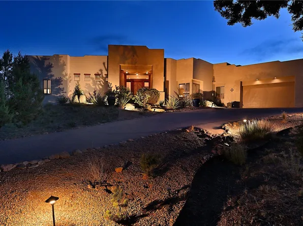 8 E Long View Dr, Santa Fe, NM 87505