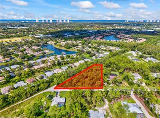 25650 Luci DR, BONITA SPRINGS, FL 34135