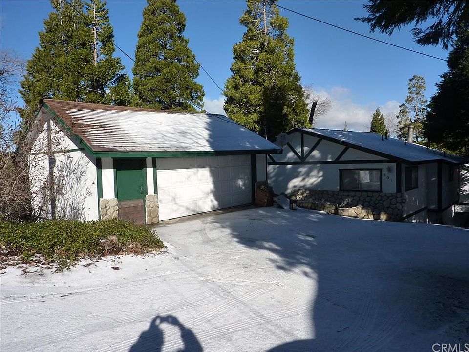1st image of 901 Jungfrau Dr