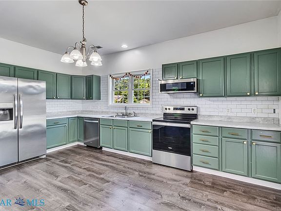 5th image of 234 Dogwood Dr