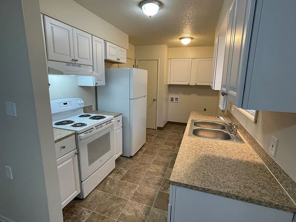 094Holly Duplexes 220 N Holly Ave Stayton OR Zillow