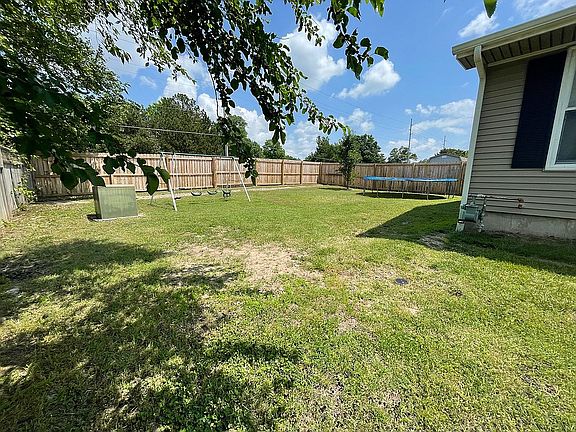 3rd image of 2028 N Dragonfly Dr