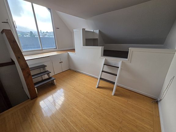 2nd image of 1126 Guerrero St APT 8