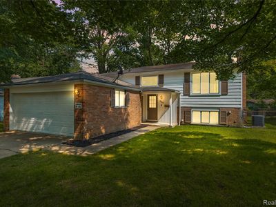 550 Langfield St, Northville, MI, 48167