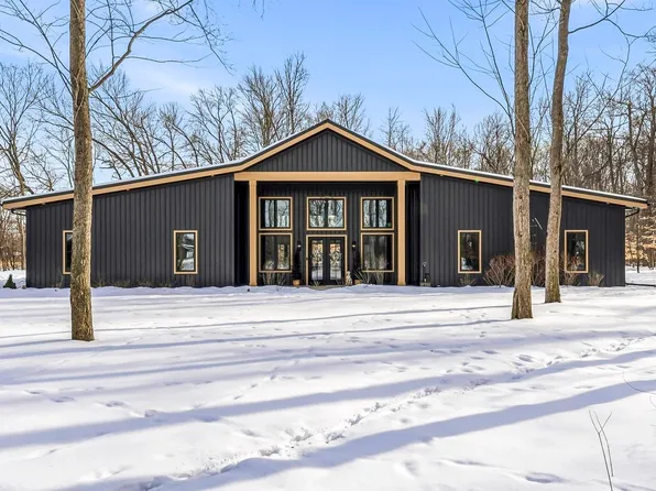 50678 Dolph Rd, Elkhart, IN 46514