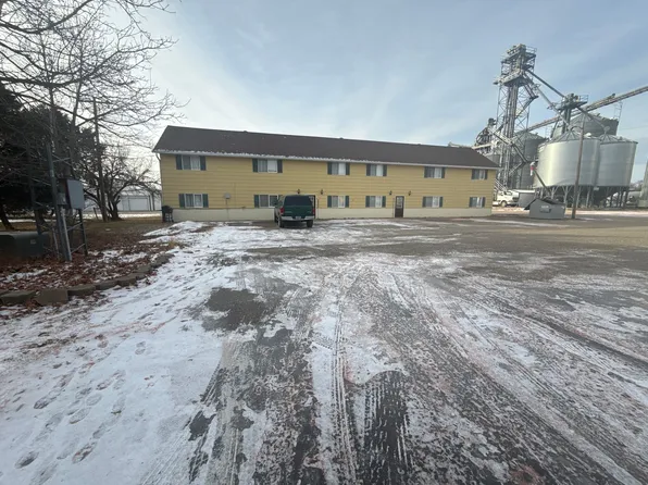 MP -Center Ave Apartments, 204 Center Ave E #12, Lamoure, ND 58458
