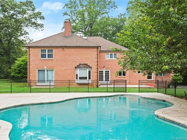 223 Jonathan Drive, Stamford, CT 06903