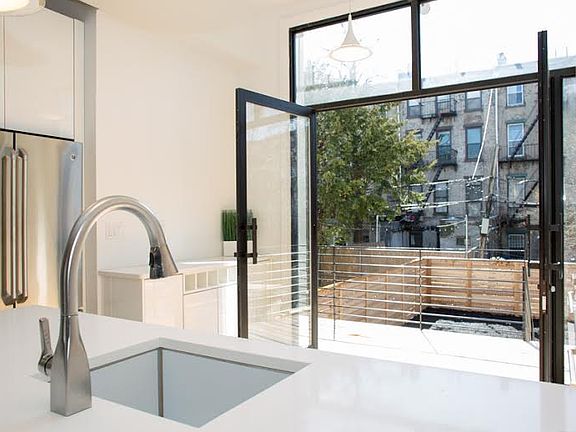 3rd image of 52 Vernon Ave #3