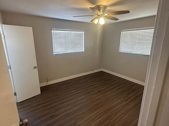 5th image of 632 E Manor Dr