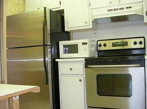 4th image of 2395 Jaeger Dr APT 3C