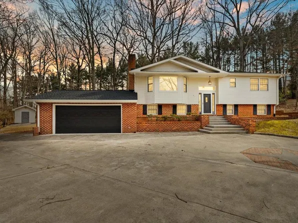 406 Ridgeview Dr, Blacksburg, VA 24060