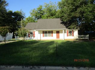 706 Constitution Ave, Donalsonville, GA 39845