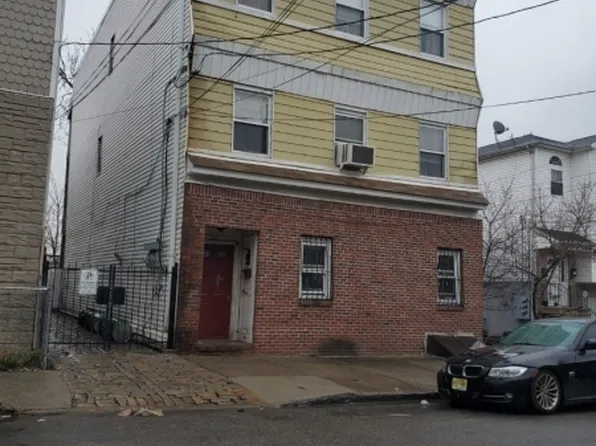 286 Hunterdon St, Newark City, NJ 07103