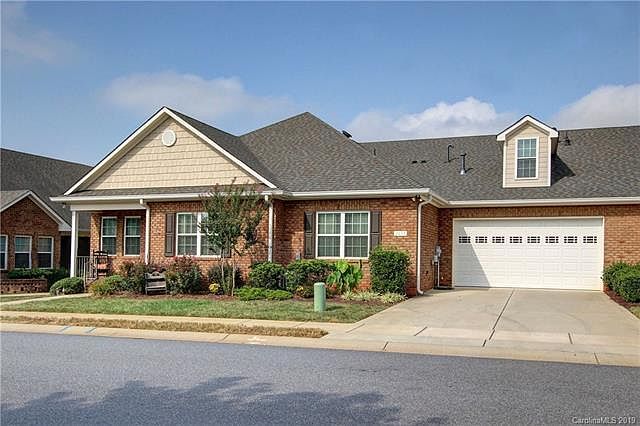 1st image of 2453 Royal Anne Dr