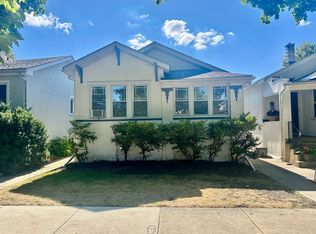 2315 W Lunt Ave, Chicago, IL 60645