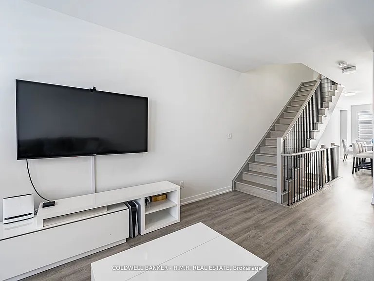 136 Brockley Dr — Photo 29